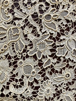 19th C.  Point de Venise needle lace dress front plastron COSTUME COLLECT 3