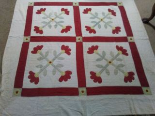 Antique Vintage Floral Applique Lightweight Quilt In Red.  Green.  Yellow 64 X 67