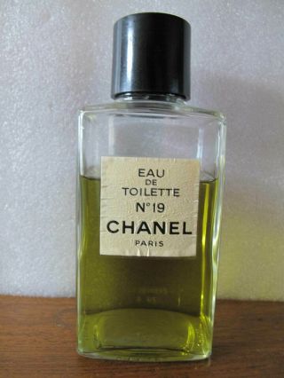 Huge Chanel No.  19 Perfume 8 Oz.  246 Ml.  Eau De Toilette Splash Vintage