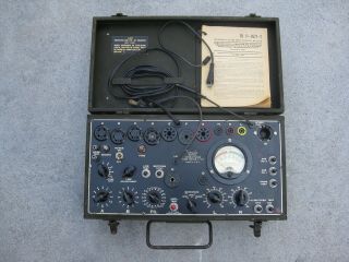 Vtg Wwii Signal Corps U.  S.  Army Tube Tester I - 177 Great W/case & Book