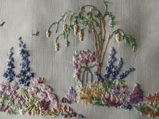 Gorgeous Vintage Linen Hand Embroidered Tablecloth Country Cottage Gardens