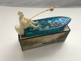 Avon Collectibles Vintage Gone Fishing Spicy After Shave Bottle Full