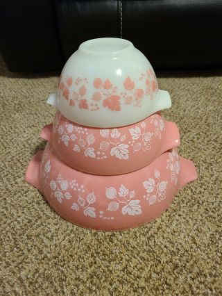 Set Of 3 Vtg Pyrex Pink Gooseberry Mixing Nesting Cinderella Bowls 441 442 444