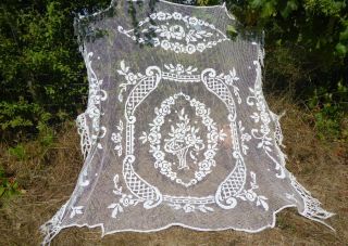 Antique French Filet Lace Counterpane / Bedspread