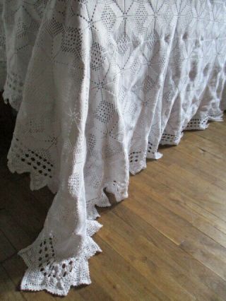 Antique Vintage French Hand Crocheted Bed Cover Throw,  Snowflake Patte