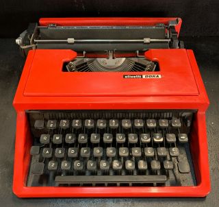 Vintage Red Olivetti Dora Underwood 315 Portable Typewriter & Case Ex.  Cond 1970