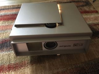 Vintage Argus A538 Slide Projector With Cord And Bulb