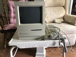 Vintage Apple Macintosh Plus Desktop Computer - M0420