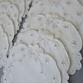 Set 12 Vintage Madeira Small Linen 5 " Doilies Hand Embroidered Flowers Eyelets