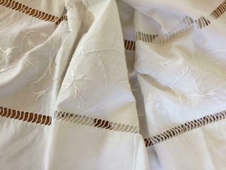Gorgeous Vintage French Linen Metis Sheet Stunning Embroidery All Hand Sewn 232c