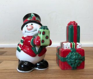 Fitz And Floyd Holiday Snowman And Present Salt And Pepper Shakers