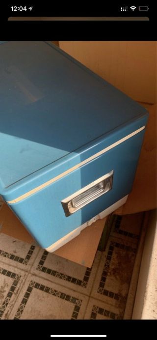 Vtg 1975 51 Liter Coleman “Snow - Lite” Blue Metal Cooler Ice chest 22.  5X16X13.  5 3