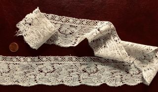 18th C.  Flanders Bobbin Lace With Complex Stylized Design Fancy Fillings