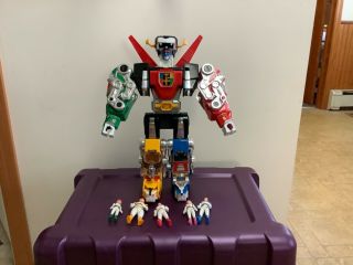 Vintage 1984 Voltron With All 5 Pilots World Event Productions