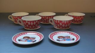 1972 Bobbs - Merrill Raggedy Ann & Andy Tin Metal Dishes Plates Cups Saucers