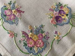 Stunning Vintage Linen Hand Embroidered Tablecloth Floral Bouquets