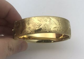A Heavy Vintage 1/5th 9ct Gold Metal Core Engraved Bangle Bracelet 41.  3 Grams