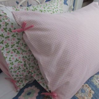 A Vintage COTTAGE Tied Pillow Shams Pink Roses & Gingham 2