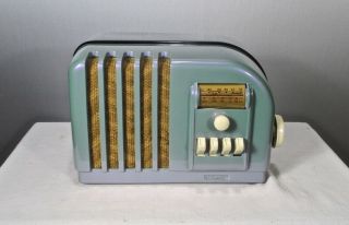 Antique Airline Vintage Bakelite Tube Radio Restored And