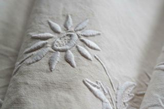ANTIQUE FRENCH LINEN DOWRY SHEET LADDERWORK DAISY EMBROIDERY METIS LINEN M2 3