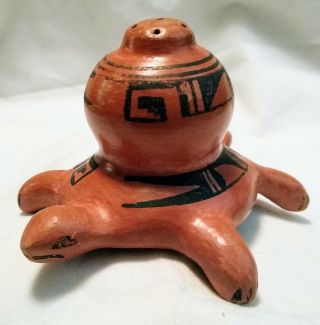 Vintage Native Hopi Joy Navasie " Frog Woman " Pottery Pot 4 Turtle Salt Shaker