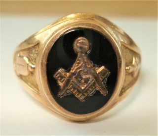 Vintage 10k Gold Masonic Ring.  Black Stone.  7.  8 Grams