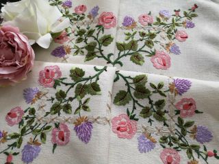 Vtg Hand Embroidered Irish Linen Tablecloth Rose Purple Clover