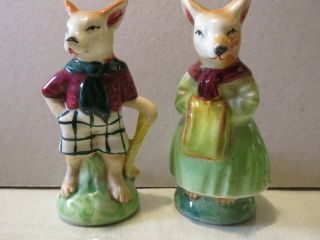 Vintage Ceramic Fox Salt And Pepper Set Hand Painted Mr.  And Mrs.  Fox Awesome