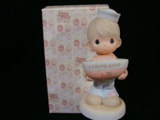 Precious Moments - 5 Year Club Member Exclusive Figurine (color Of Box May Vary)