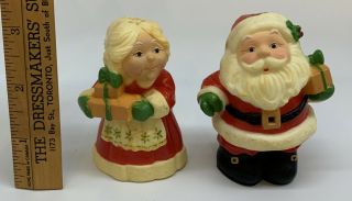 Vintage Santa & Mrs Claus Salt And Pepper Shakers Hallmark Plastic