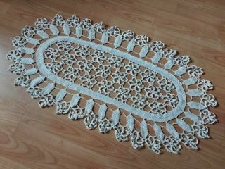 Vintage Handmade Oval Crochet Lace White Tablecloth Runner 38 