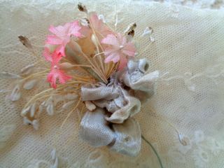 Delightful Antique Bouquet Of Miniature Flowers Old Stamens & Silk Ribbon