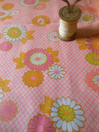 Vintage Retro Mod 60 ' s Floral Daisy Cotton Fabric Orange Pink Lime Green 2