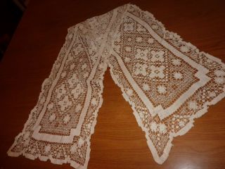 Antique Irish Crochet Ecru Lace Dresser Scarf Flowers 21x45 (d8 70)