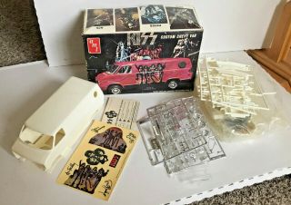 Vintage Kiss 1977 Amt Custom Chevy Van Model Kit Aucoin Unassembled/complete?