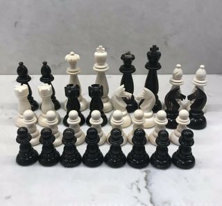 Vintage 32pc Staunton Chess Set,  Ebony And Bone