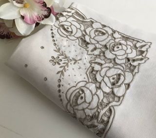 Vintage Linen Roses Hand Embroidered Tablecloth Arts & Crafts Mission Nouveau