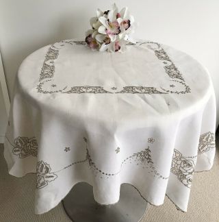 Vintage Linen Roses Hand Embroidered Tablecloth Arts & Crafts Mission Nouveau 2