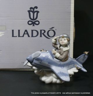 Vintage Lladro Porcelain Figurine 5697 Over The Clouds W/ Box Boy & Plane