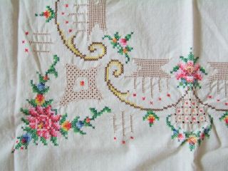 Vtg Cream Square Cotton Hand Embroidered Flowers Floral Cross Stitch Tablecloth