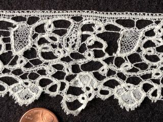 Antique Handmade Bobbin Lace - Likely Italian Looping Design With Half Stitch