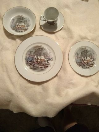 Avon Currier And Ives " Winter Scene " 5 Piece Place Setting Dinner Set 1981