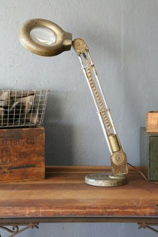 Vintage Jewelers Magnifying Lamp Light W/ Adjustable Arm Industrial Watches Etc