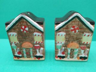 Gingerbread House Holiday Christmas Salt And Pepper Shakers