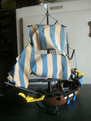 Vintage Lego Pirates Caribbean Clipper (6274).  Missing Instructions.
