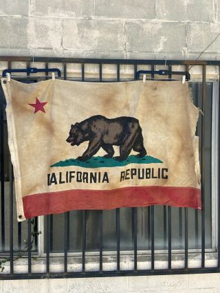 Vintage California Bear Flag 1950’s Cotton 3x4.  5 Distressed Faded Old 1940’s
