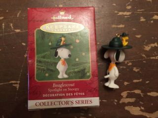 2001 Hallmark Spotlight On Snoopy 4th In A Series Beaglescout Christmas Ornament