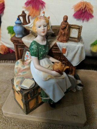 Rare Norman Rockwell Museum 1984 Figurine " Dreams In The Antique Shop "