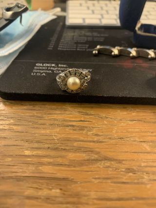 Vintage 14k White Gold Pearl And Diamond Ring 4.  9 Grams