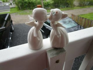 Vintage Napcoware Napco Boy Girl Kissing Angels With Stickers Bisque White